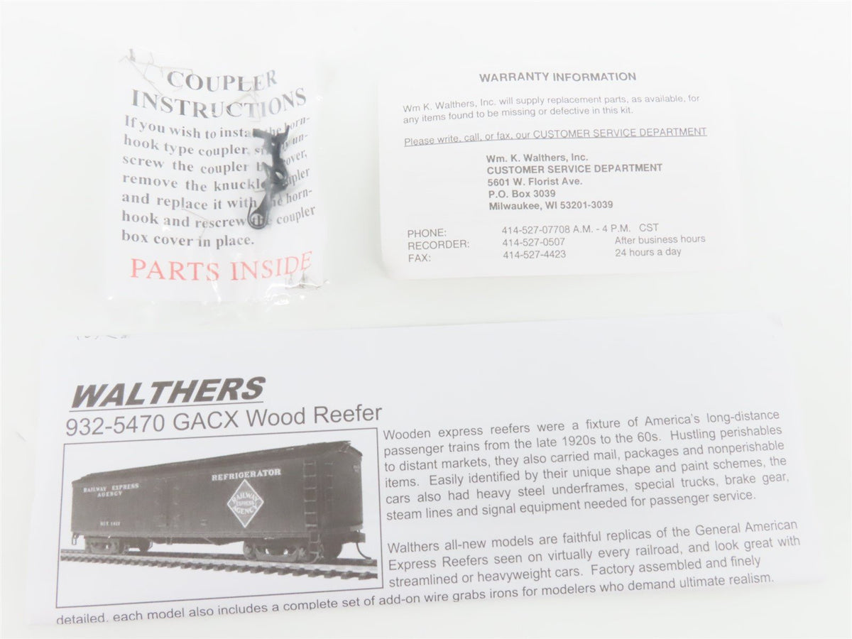 HO Scale Walthers 932-5492 GACX REA Railway Express Agency Wood Reefer #379