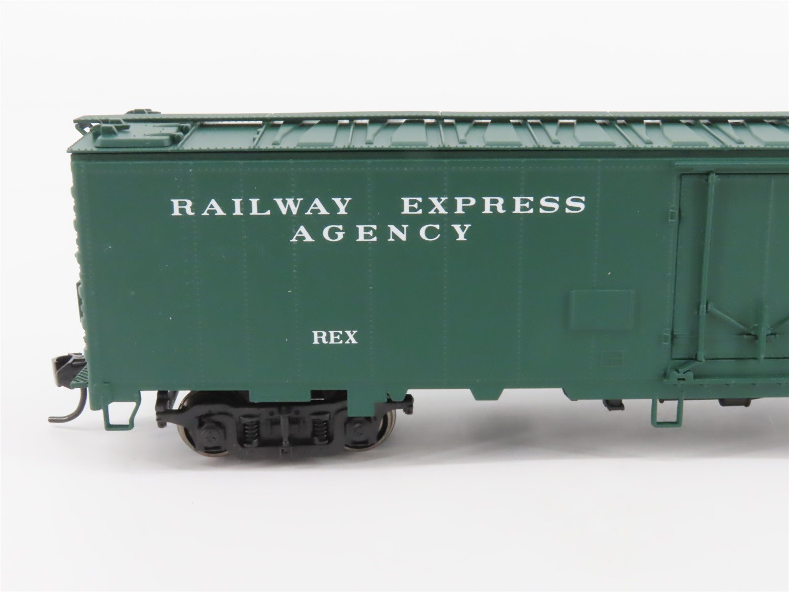 HO Scale Walthers 932-6241 REA Railway Express Agency 50' Reefer #379