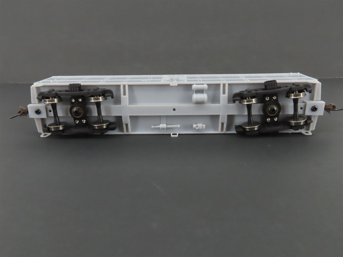HO Scale Walthers 932-5880 PRR Pennsylvania R50B Undecorated Express Reefer