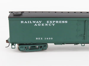 HO Scale Walthers 932-5491 GACX REA Railway Express Agency Wood Reefer #1430