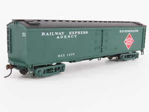 HO Scale Walthers 932-5491 GACX REA Railway Express Agency Wood Reefer #1430