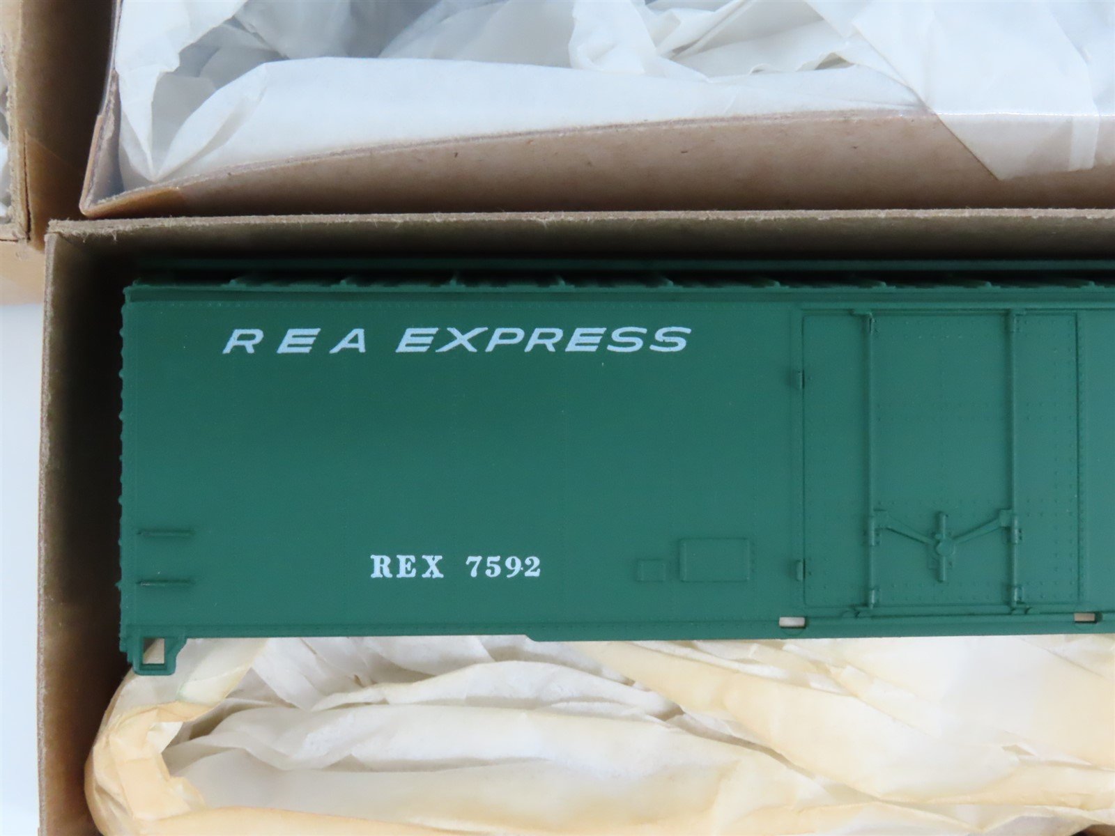 LOT of 11 HO Scale Roundhouse Kits NYC, ERIE, B&O & More Freight Cars