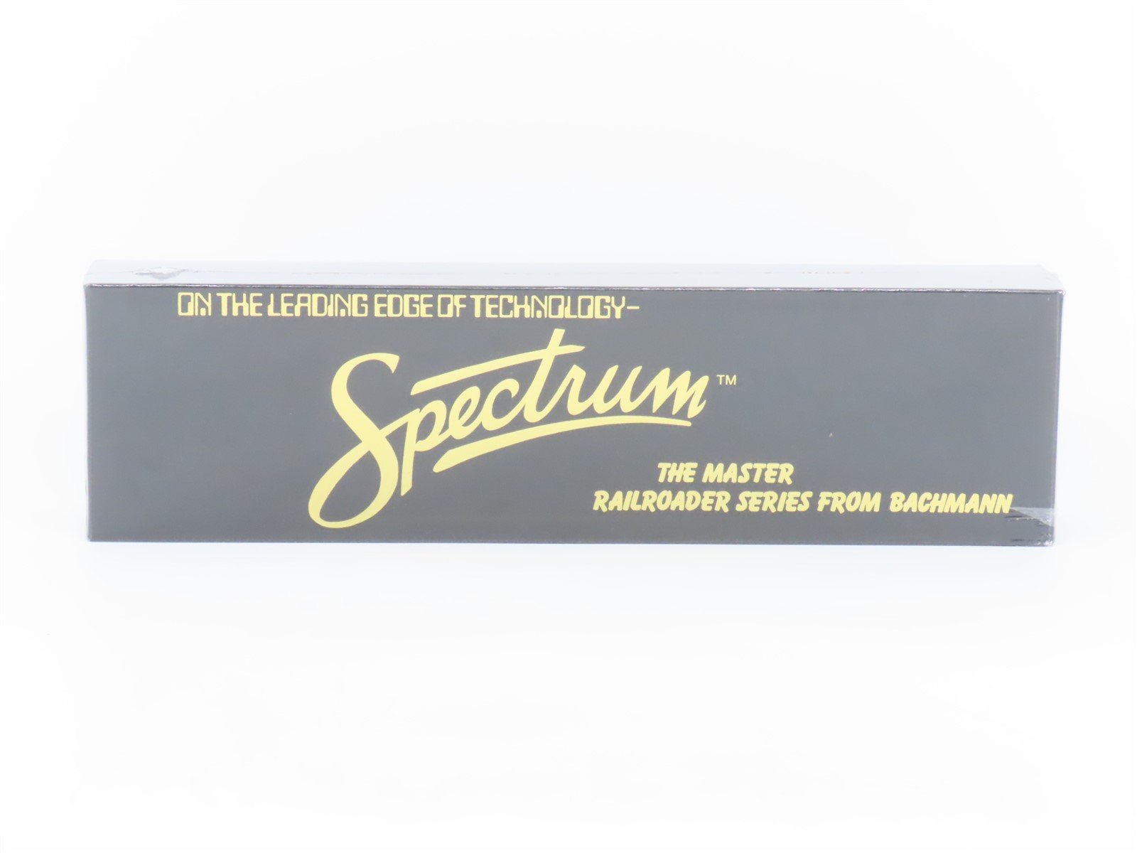 HO Scale Bachmann Spectrum 89015 PRR Pennsylvania Coach Passenger #3818 - Sealed