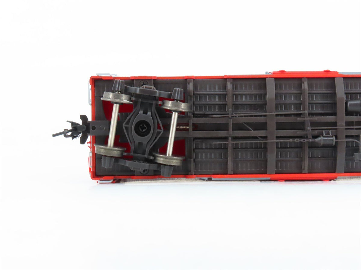 HO Scale Trix 24902-1 NYC New York Central Pacemaker Single Door Box Car #174020