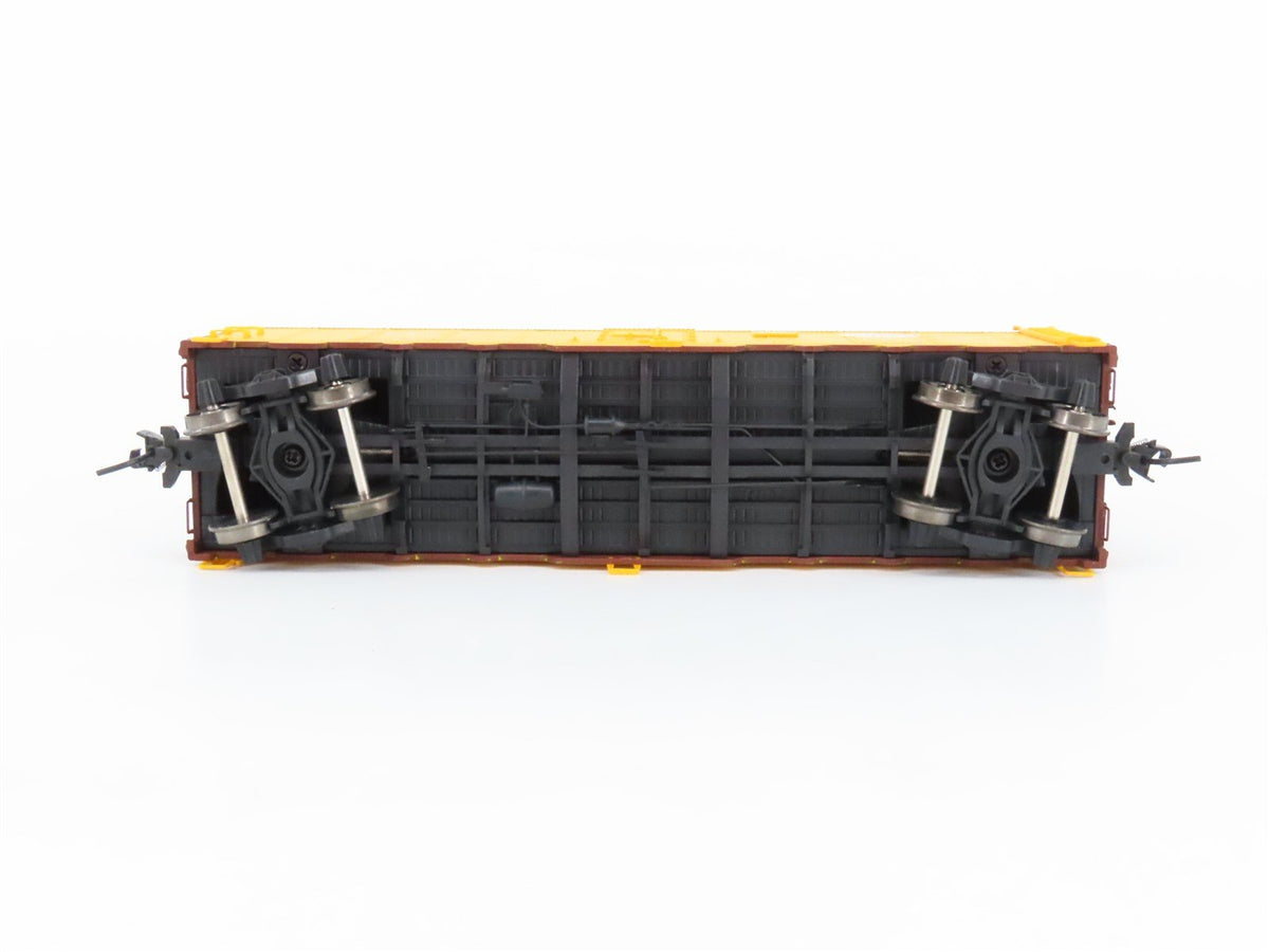 HO Scale Trix 24902-9 MDT New York Central Reefer #2335
