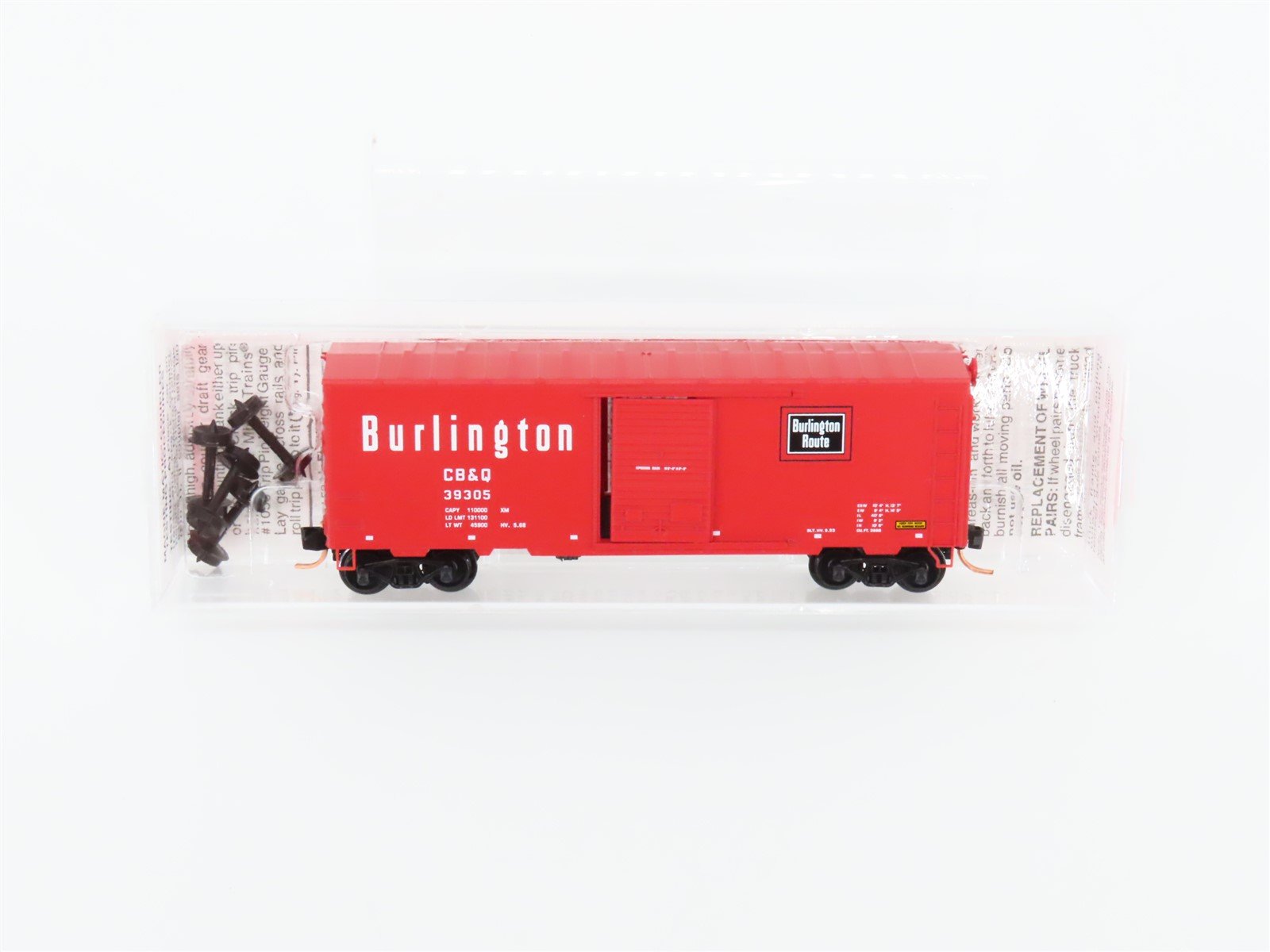 N Scale Micro-Trains MTL 73050 CB&Q Burlington Route 40' Box Car #39305