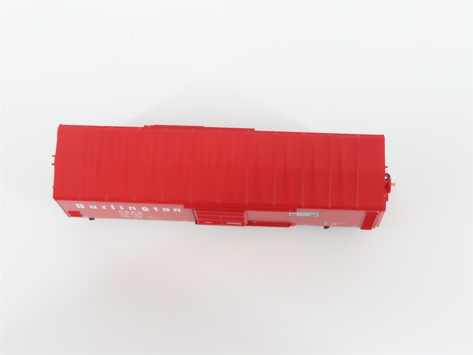 N Scale Micro-Trains MTL 73050 CB&Q Burlington Route 40' Box Car #39305