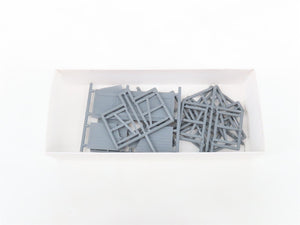 HO 1/87 Scale Tichy Train Group Kit #7017 Milk Station with 30 Cans