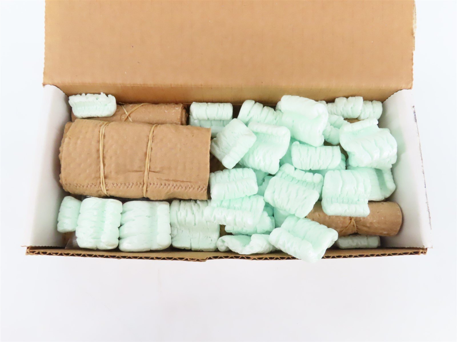 HO 1/87 Scale Model Masterpieces Kit #3109 Stone Service Station