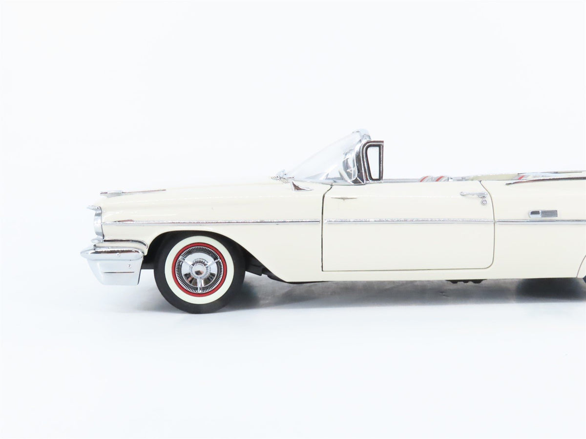 1:24 Scale Danbury Mint Die-Cast 1959 Pontiac Bonneville Convertible