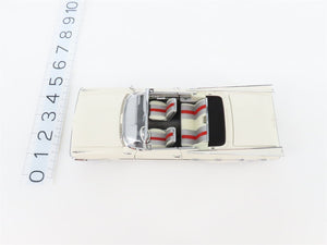 1:24 Scale Danbury Mint Die-Cast 1959 Pontiac Bonneville Convertible