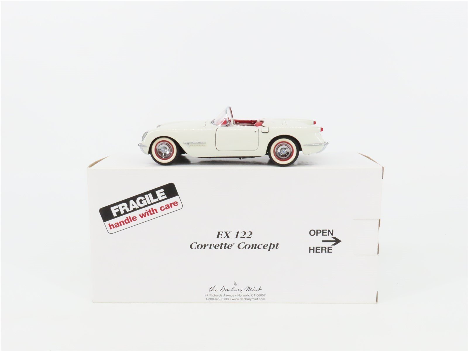 1:24 Scale Danbury Mint Die-Cast LE EX 122 Corvette Concept Car #1776 of 5000