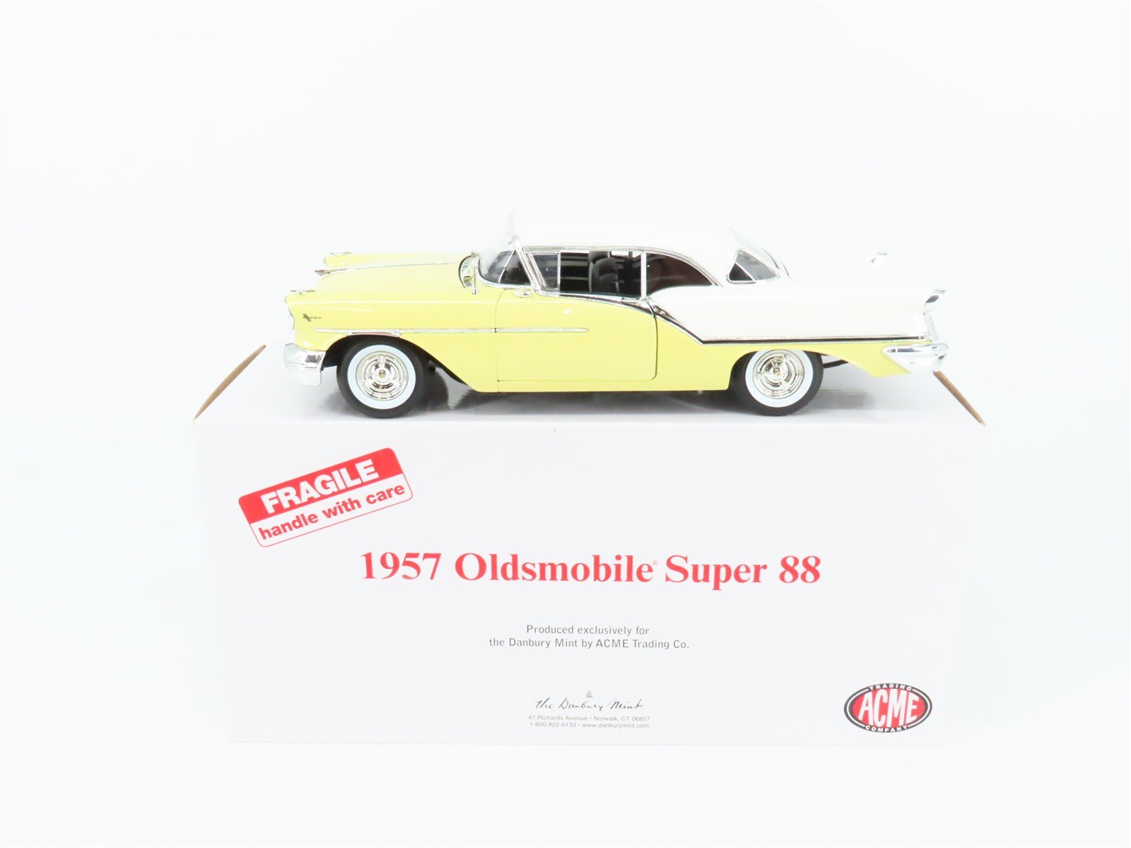 1:18 Scale Danbury Mint Acme Die-Cast 1957 Oldsmobile Super 88