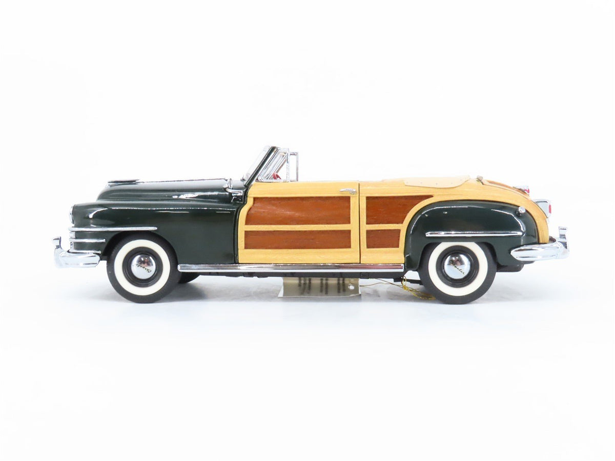 1:24 Scale Franklin Mint Die-Cast 1948 Chrysler Town &amp; Country