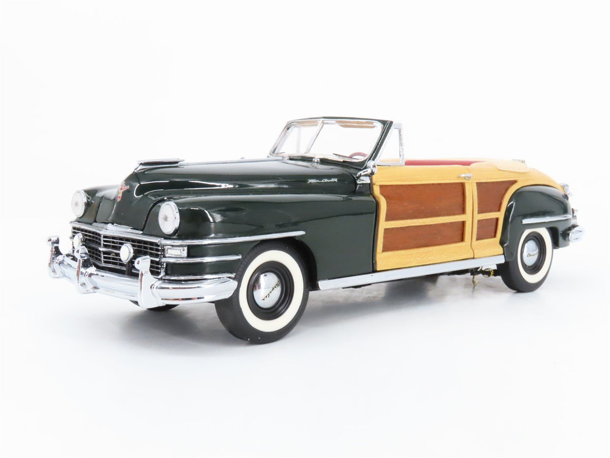 1:24 Scale Franklin Mint Die-Cast 1948 Chrysler Town &amp; Country
