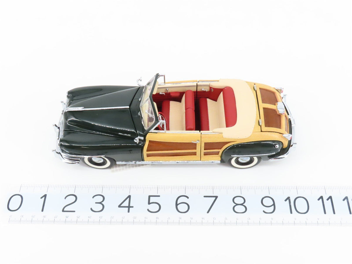 1:24 Scale Franklin Mint Die-Cast 1948 Chrysler Town &amp; Country