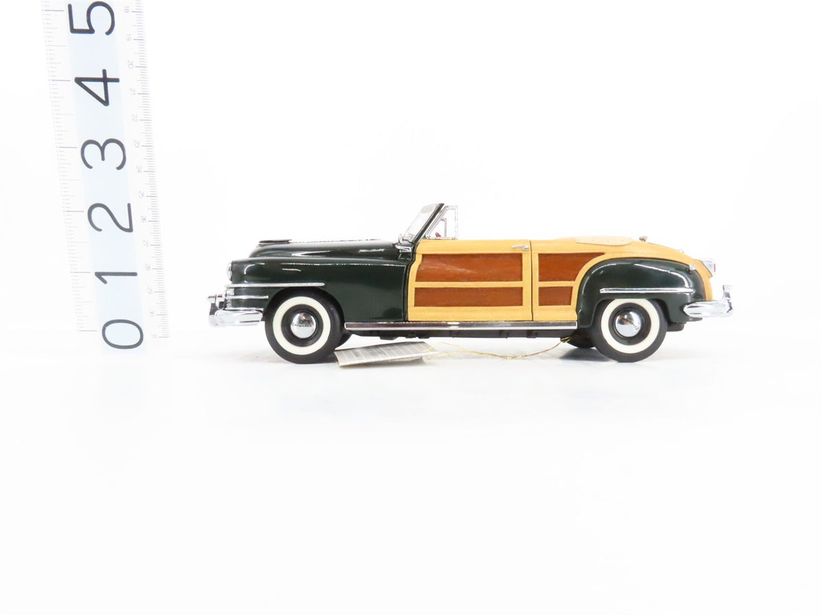 1:24 Scale Franklin Mint Die-Cast 1948 Chrysler Town &amp; Country