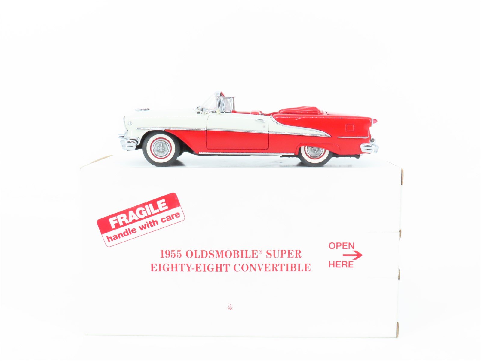 1:24 Scale Danbury Mint Die-Cast 1955 Oldsmobile Super Eighty-Eight Convertible