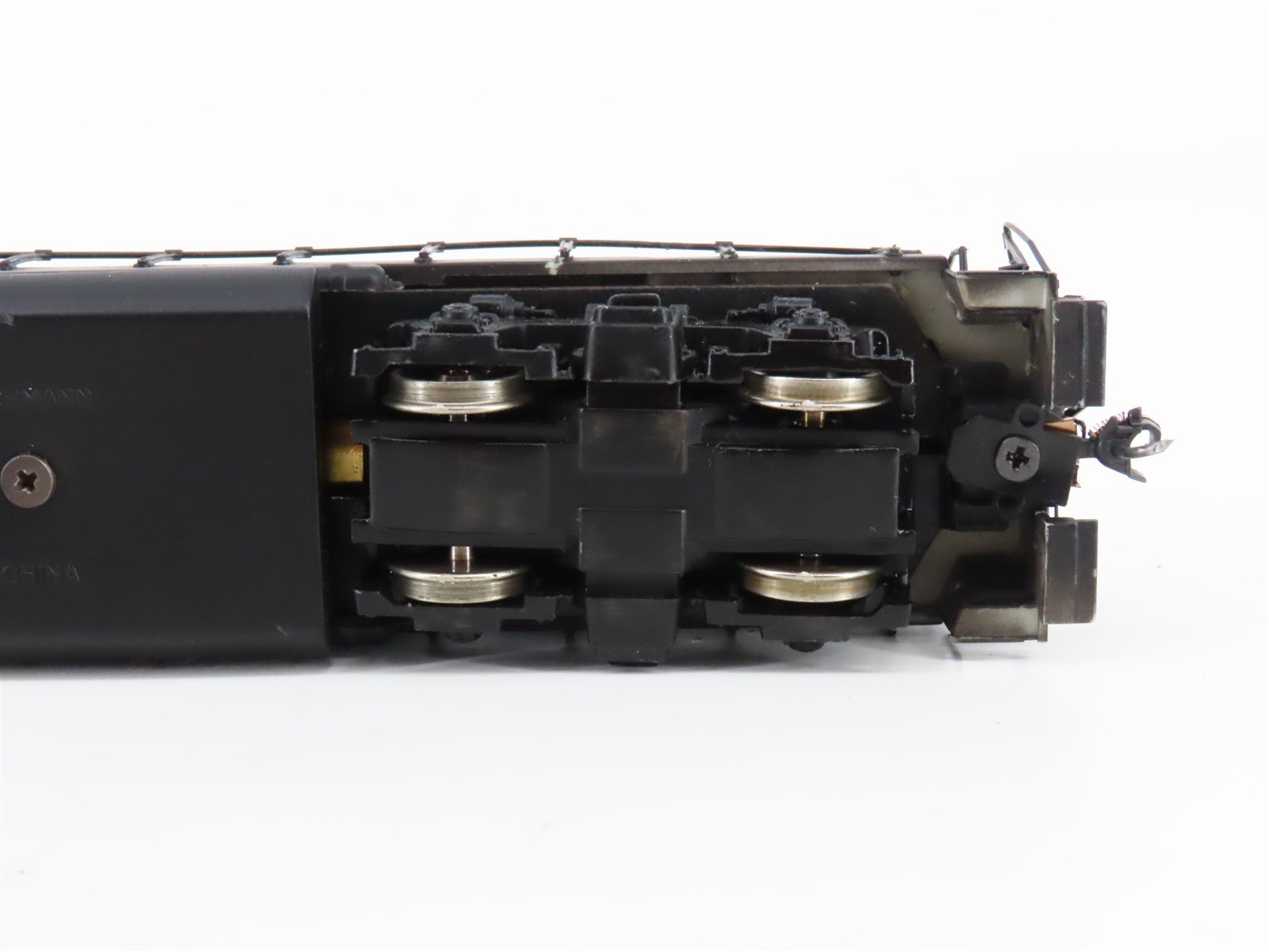 HO Scale Bachmann 11511 PRR Pennsylvania GP35 Diesel Locomotive #2320