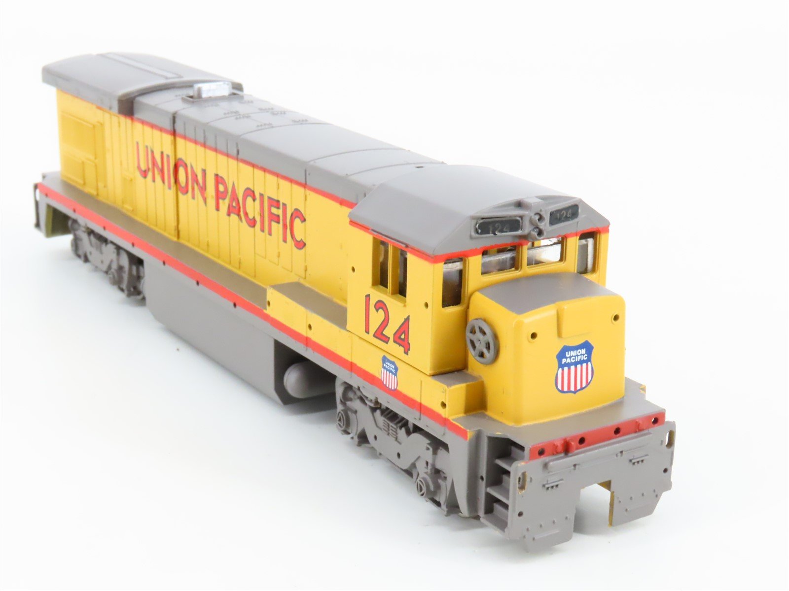 HO Scale Bachmann 31102 UP Union Pacific B23-7 Diesel Locomotive #124