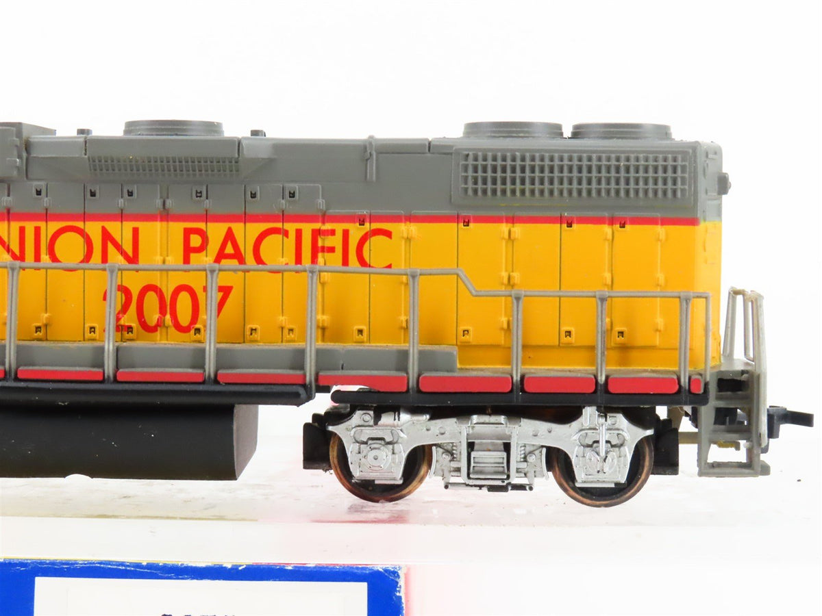 HO Scale Life-Like 8075 UP Union Pacific GP38 High Hood Diesel Locomotive #2007