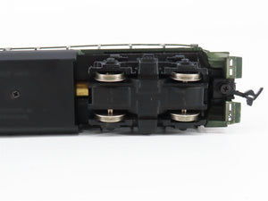 HO Scale Bachmann 41-0825-11 GN Great Northern GP30 Diesel Locomotive #3016