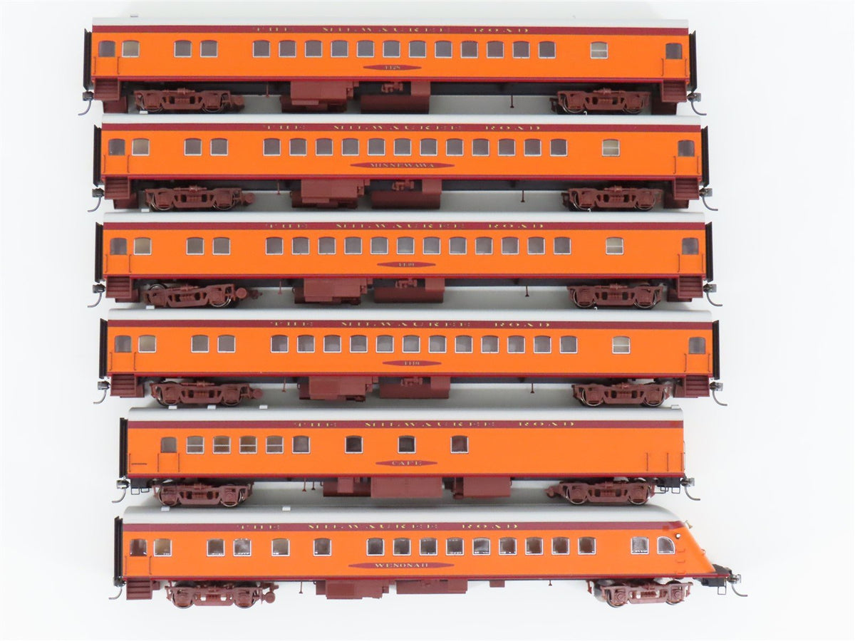 HO Fox Valley FVM 10001 MILW &quot;Hiawatha&quot; 4-4-2 Steam Passenger Set w/ DCC &amp; Sound