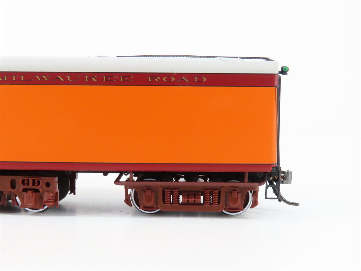 HO Fox Valley FVM 10001 MILW &quot;Hiawatha&quot; 4-4-2 Steam Passenger Set w/ DCC &amp; Sound