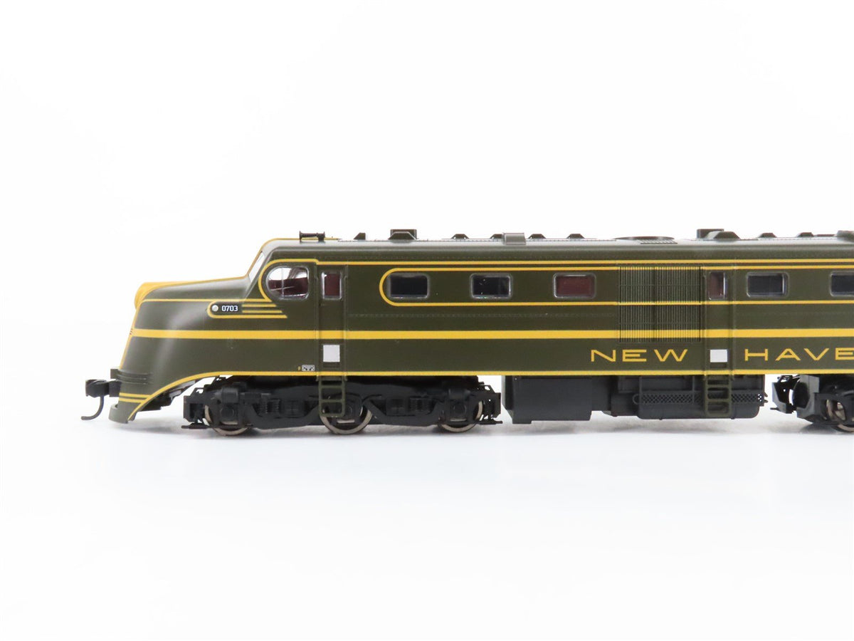 HO Walthers Mainline 910-9101 NH New Haven ALCO DL-109 Diesel #0703 - DCC Ready
