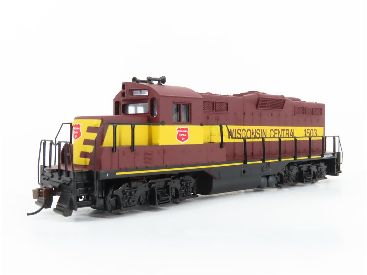 HO Scale Walthers Trainline 931-118 WC Wisconsin Central EMD GP9M Diesel #1503