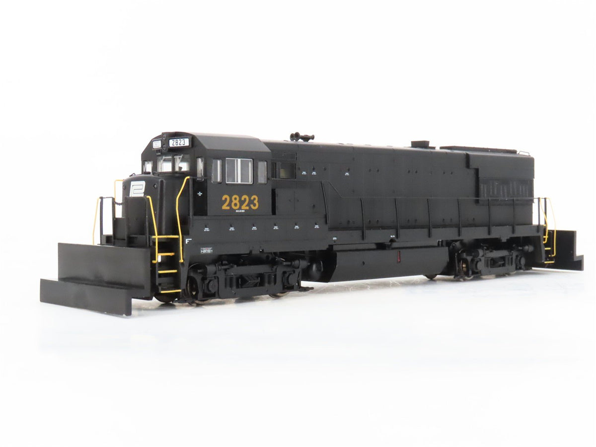 HO Scale Proto 2000 31374 PC Penn Central GE U28B Diesel #2823 w/ DCC &amp; Sound