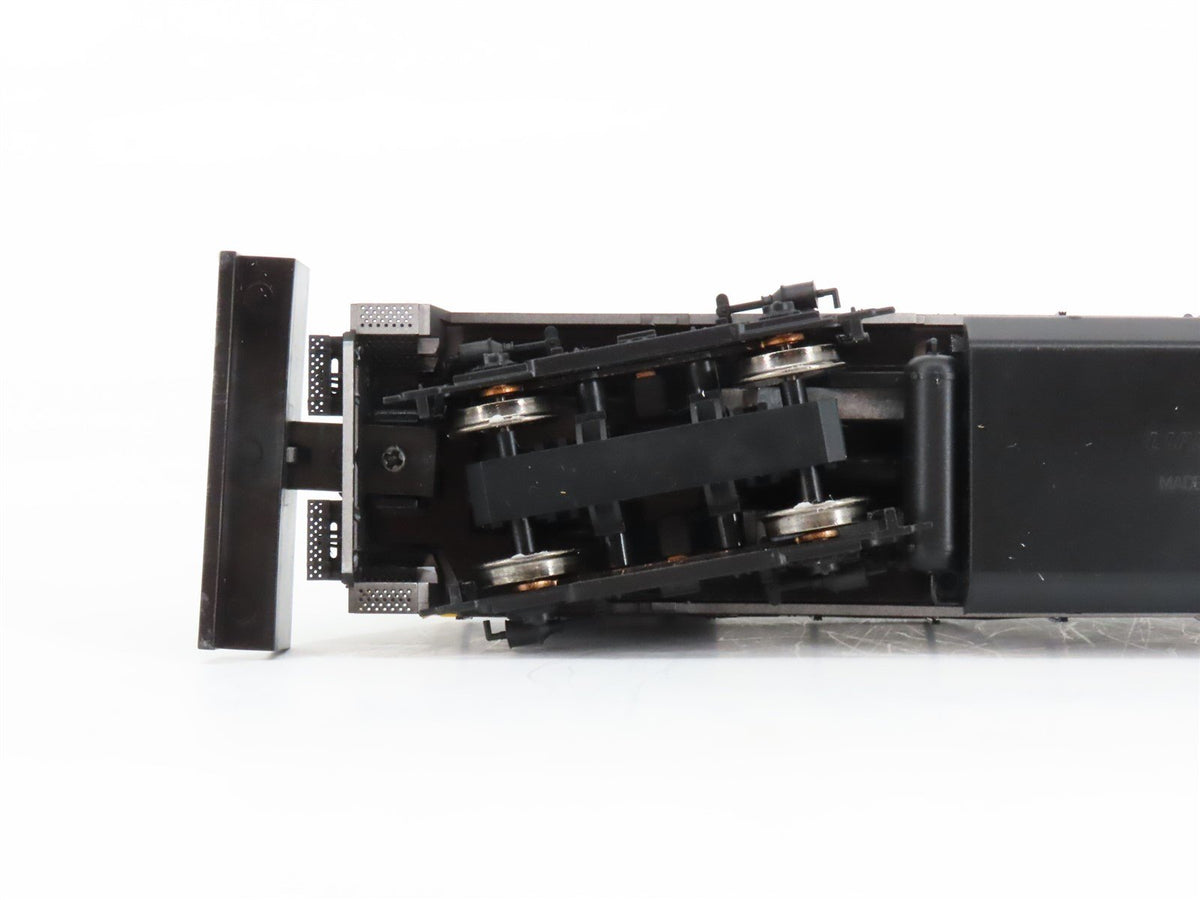 HO Scale Proto 2000 31374 PC Penn Central GE U28B Diesel #2823 w/ DCC &amp; Sound