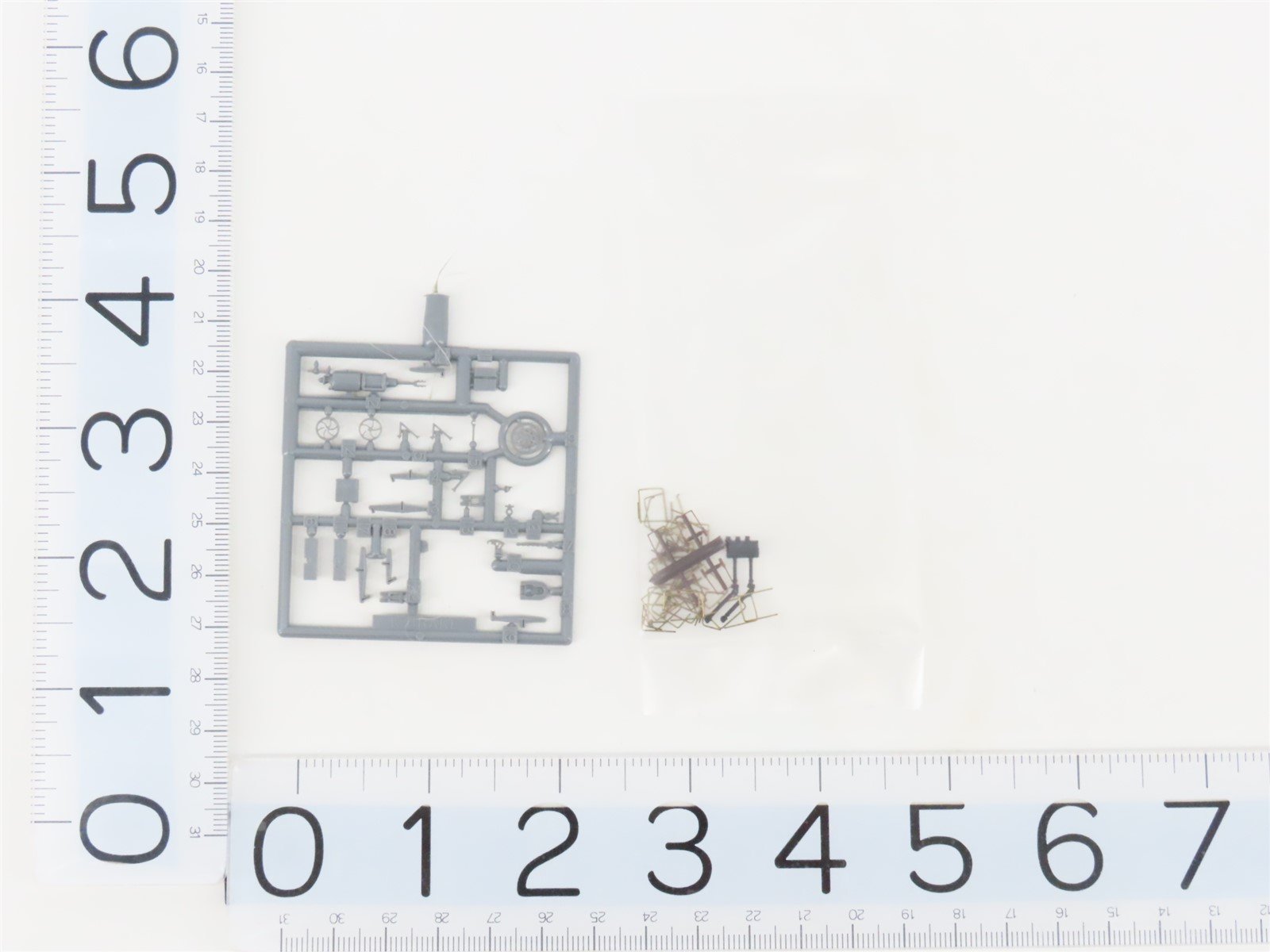 HO Scale Westerfield Golden Age Line Kit 6801 PFE Pacific Fruit Express Reefer