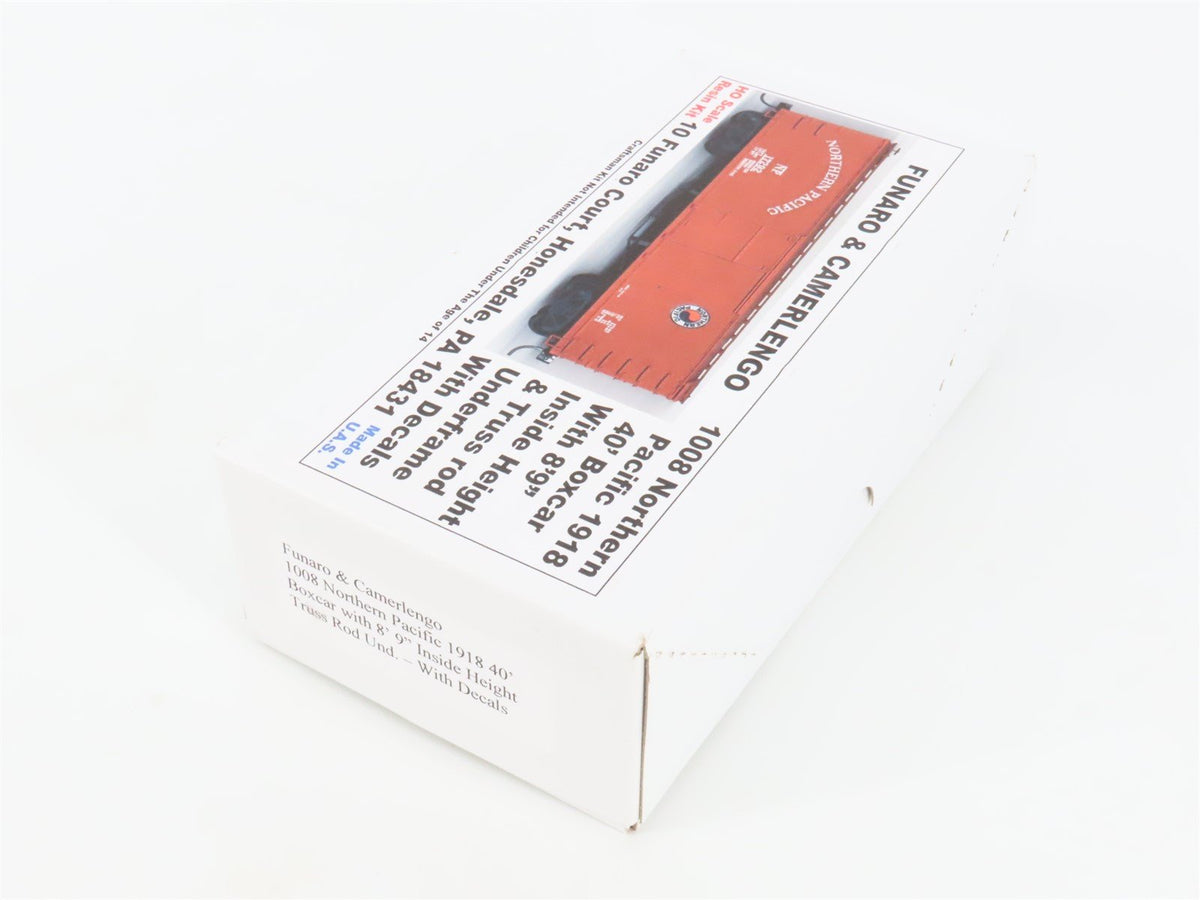 HO Scale Funaro &amp; Camerlengo Kit 1008 NP Northern Pacific 40&#39; Box Car w/ Decals