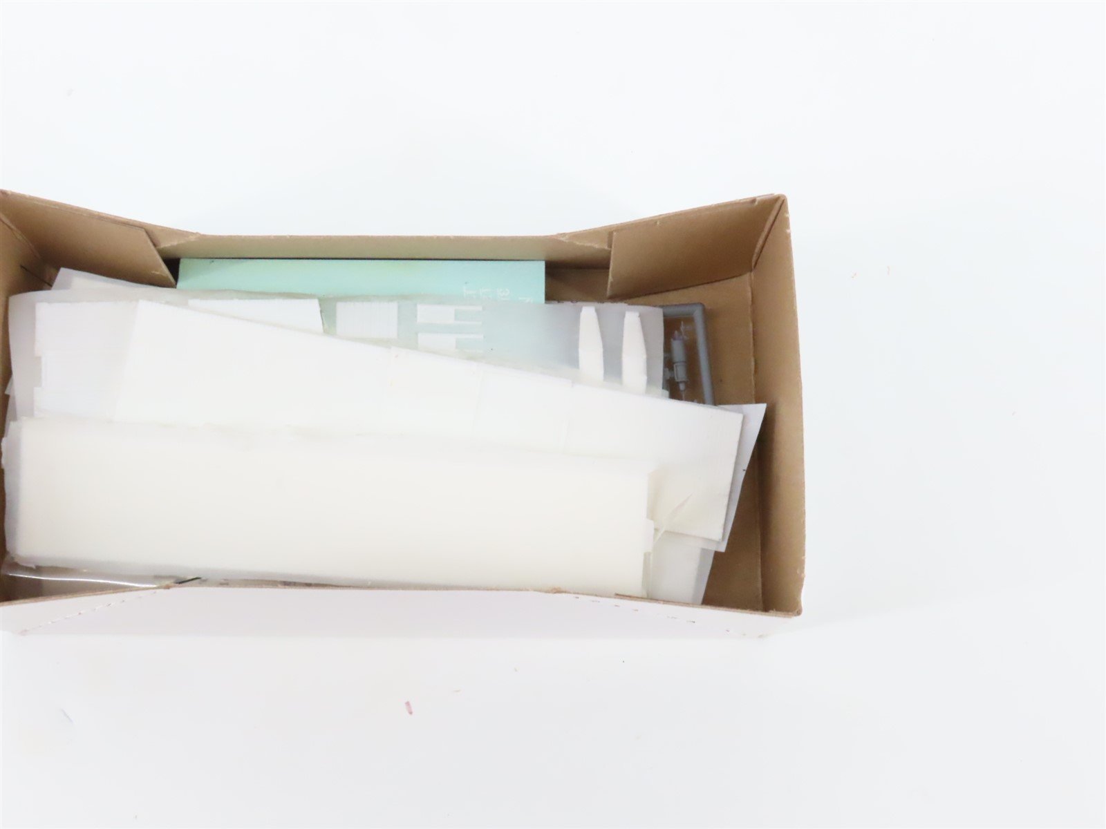 HO Scale Funaro & Camerlengo Kit 1007 NP Northern Pacific 1916 40' Box Car