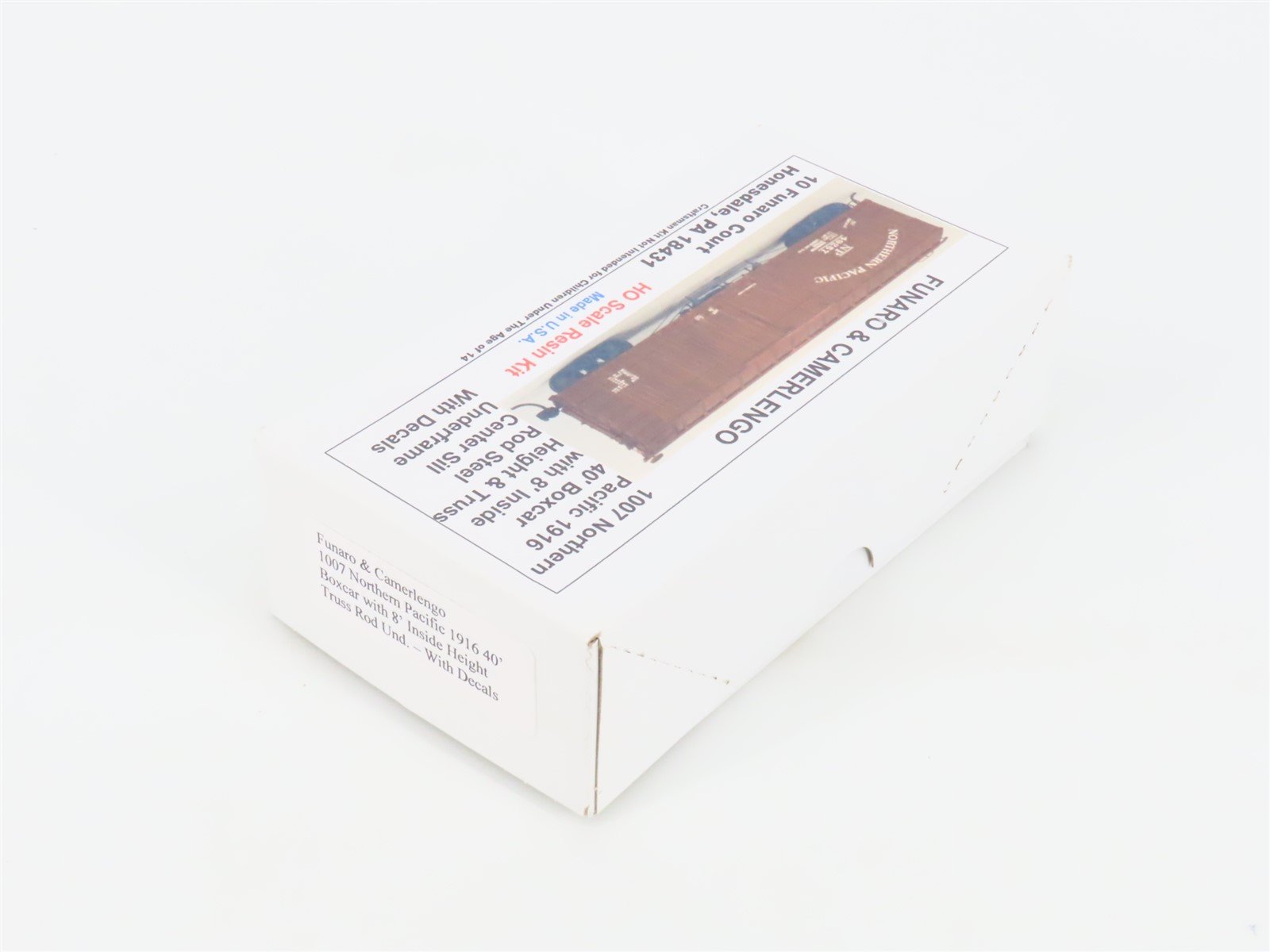 HO Scale Funaro & Camerlengo Kit 1007 NP Northern Pacific 1916 40' Box Car