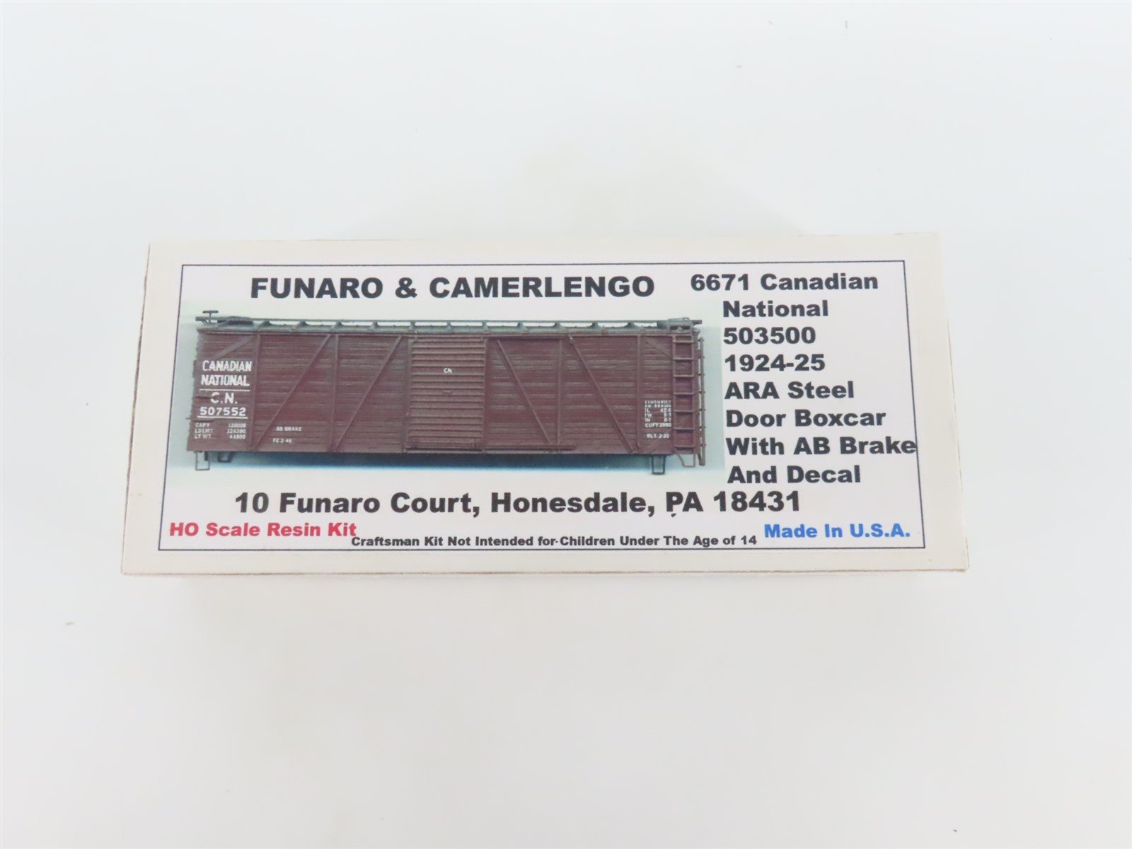 HO Scale Funaro & Camerlengo Kit 6671 CN Canadian National Box Car w/ Decals