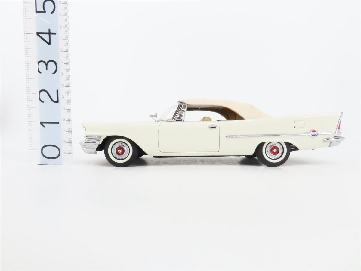 1:24 Scale Danbury Mint Die-Cast 1957 Chrysler 300C Convertible