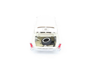 1:24 Scale Danbury Mint Die-Cast 1957 Chrysler 300C Convertible