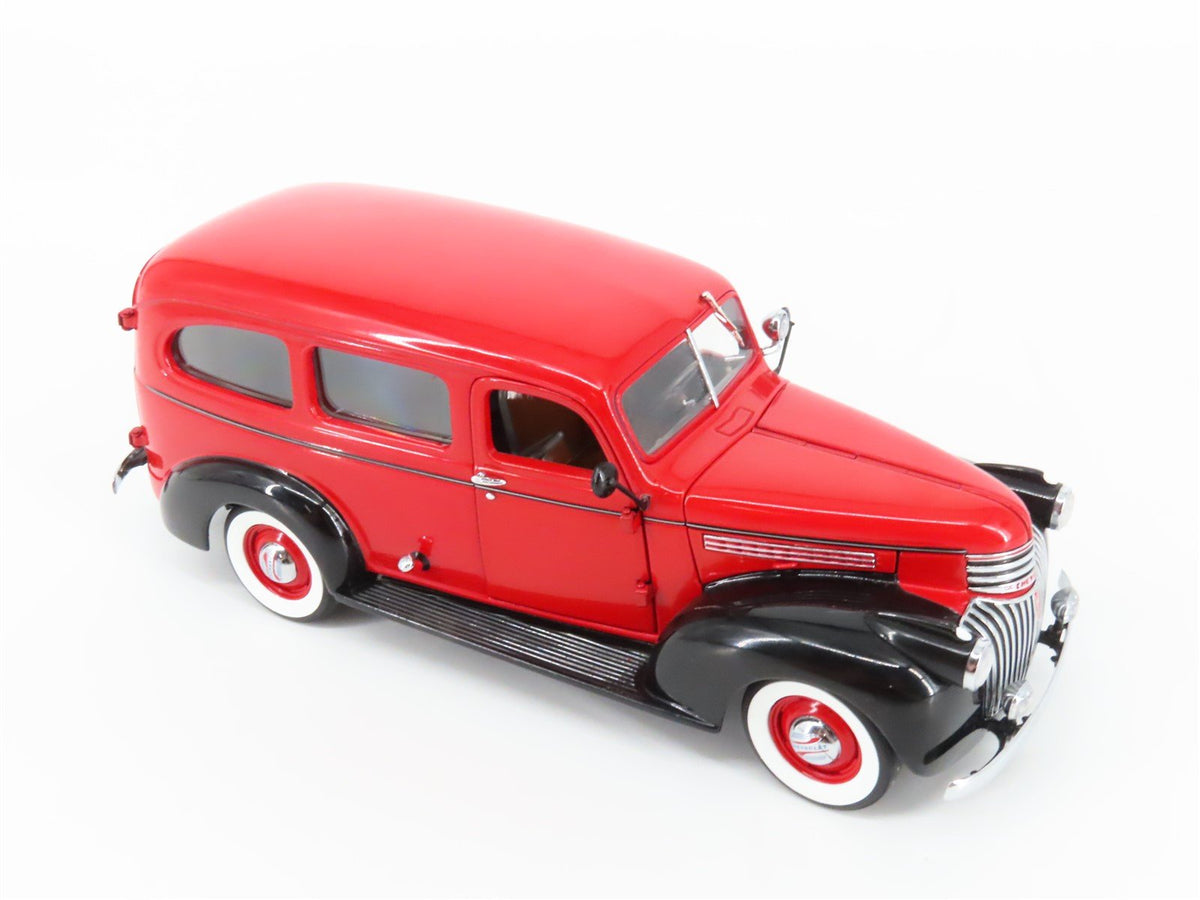1:24 Scale Franklin Mint Die-Cast 1946 Chevrolet Surburban
