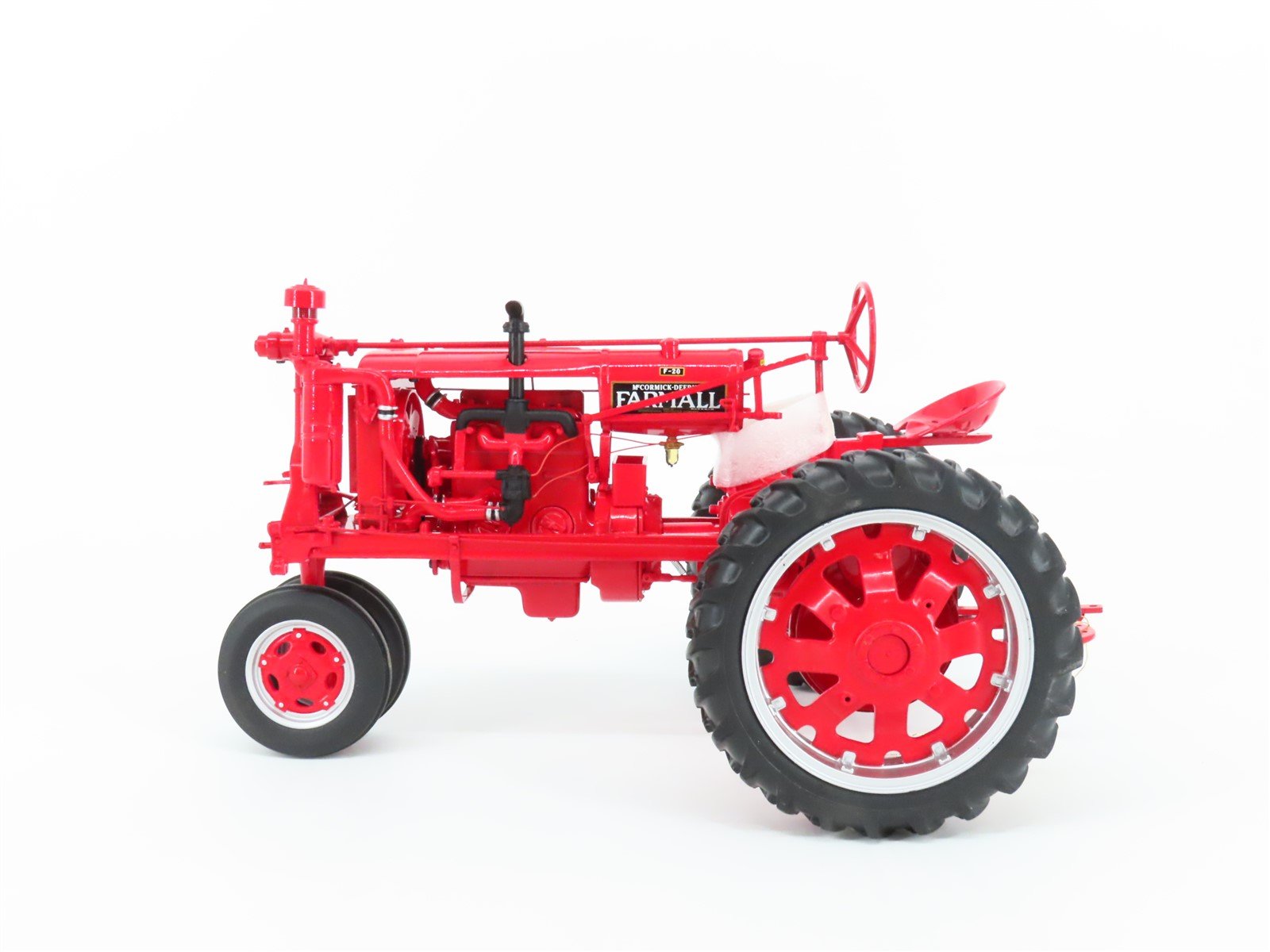 1:12 Franklin Mint Precision Models Die-Cast Farmall F-20 Tractor