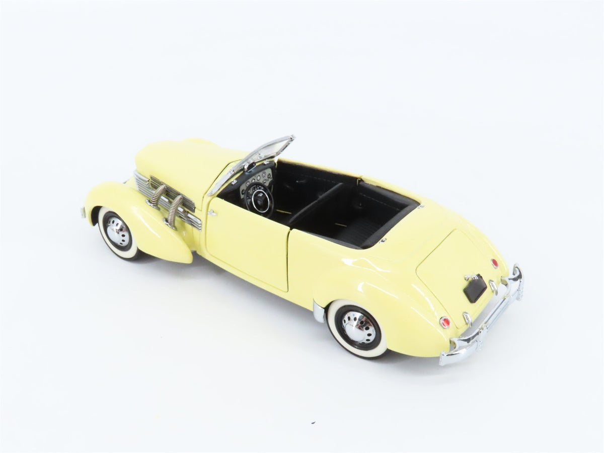 1:24 Franklin Mint Precision Models Die-Cast 1937 Cord 812 Phaeton Coupe