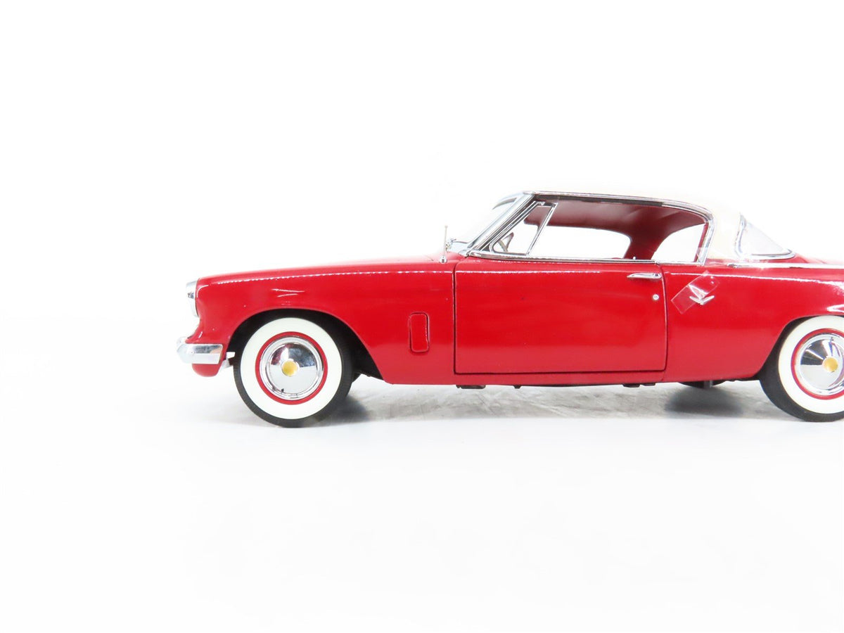 1:24 Scale Danbury Mint Die-Cast 1953 Studebaker Commander Starliner