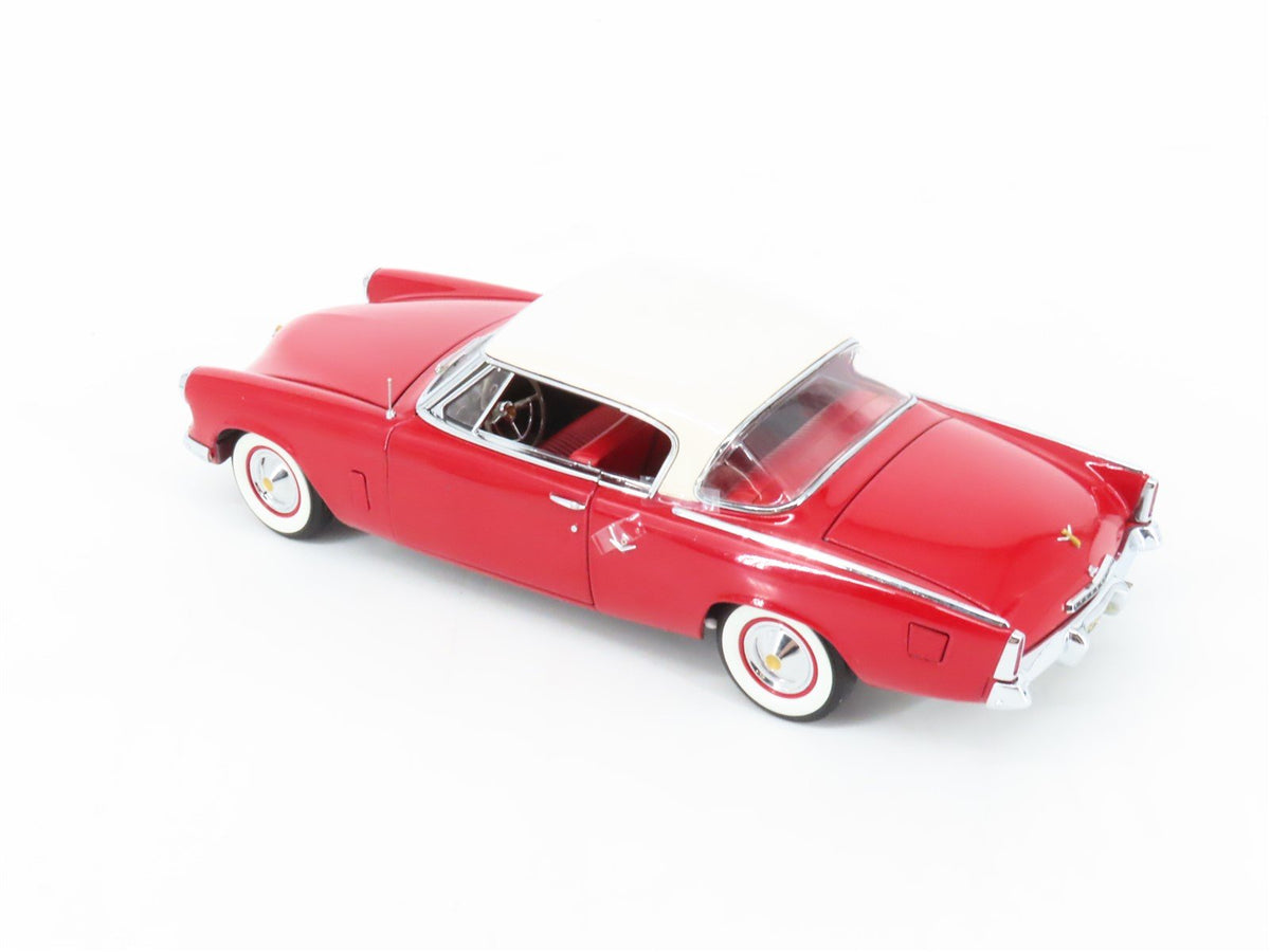 1:24 Scale Danbury Mint Die-Cast 1953 Studebaker Commander Starliner
