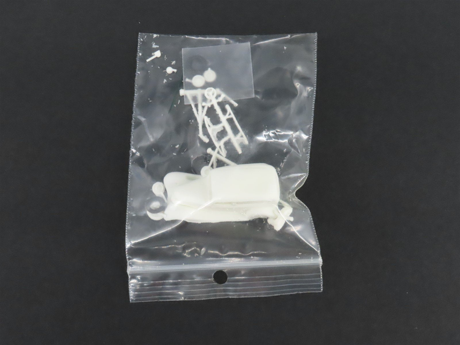 HO 1/87 Scale Sylvan Scale Models Kit V-179 Auto 1934 Ford Sedan Delivery