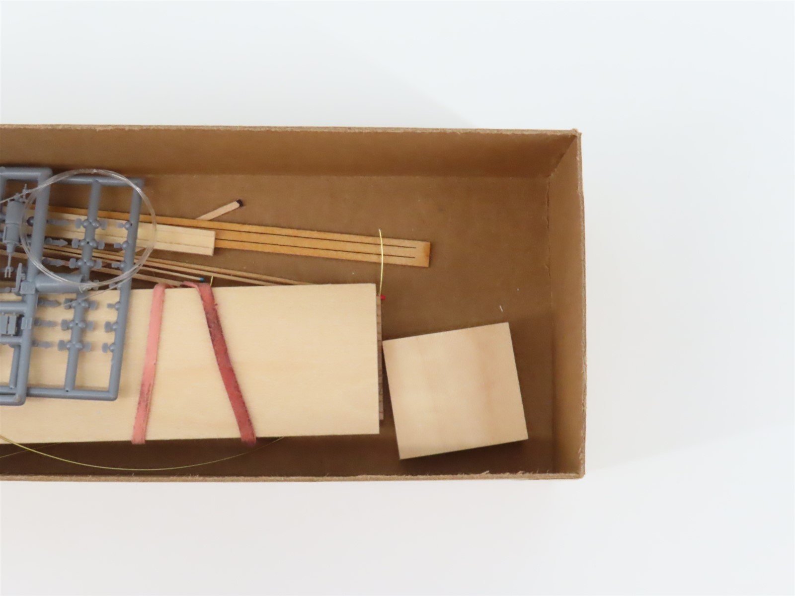 HO Scale LaBelle Kit HO-42 CM&StP Racine Carriage Works 50' Box Car