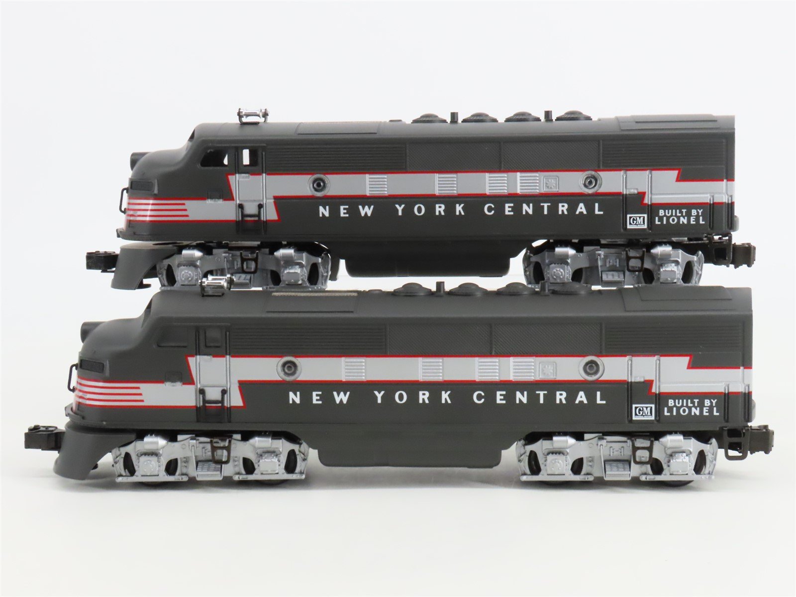 O Gauge 3-Rail Lionel 6-38368 #2354 NYC New York Central F3 A/A Diesel Loco Set