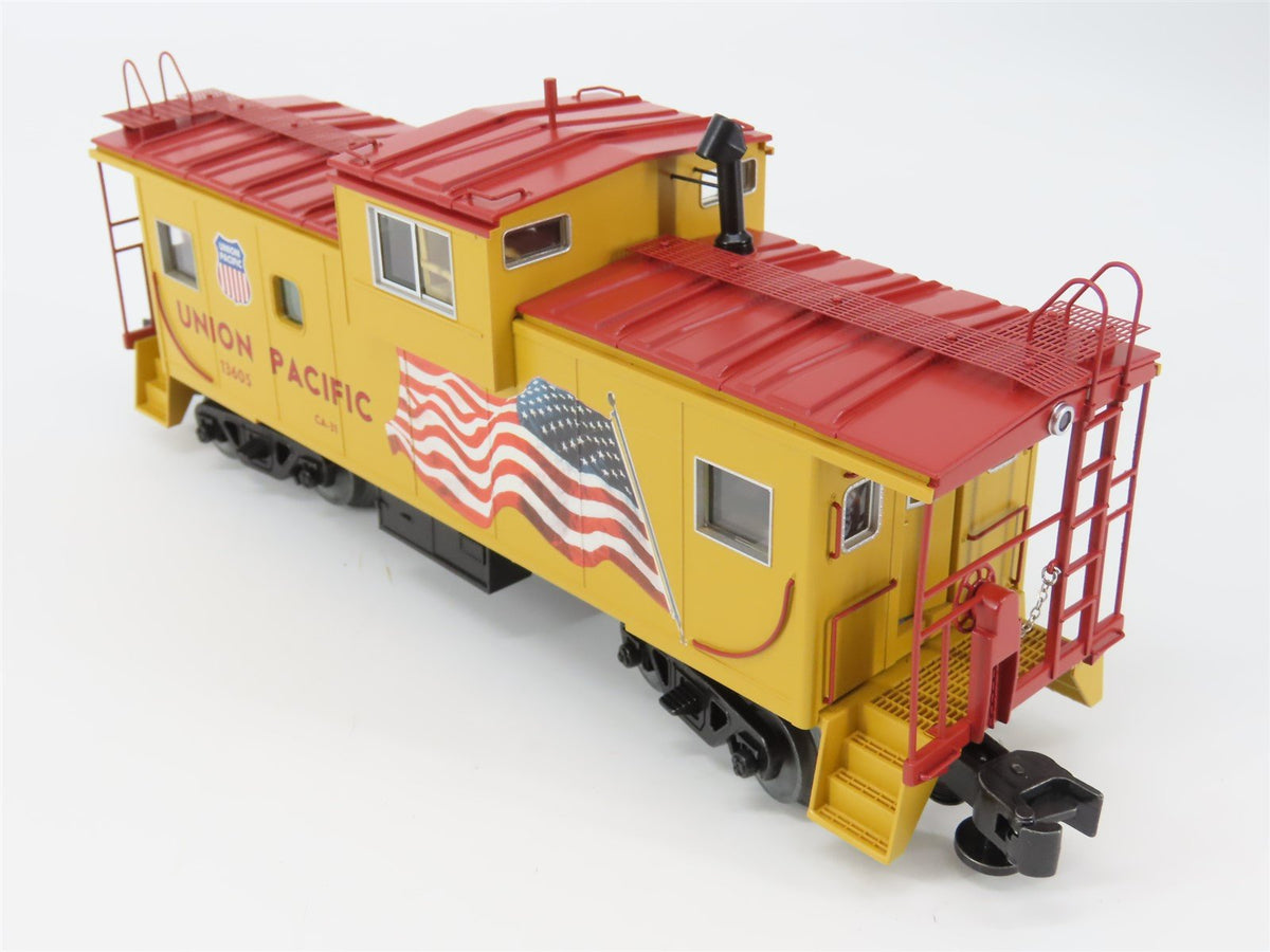 O Gauge 3-Rail Lionel 6-85076 UP Union Pacific Caboose w/Lighting and Camera