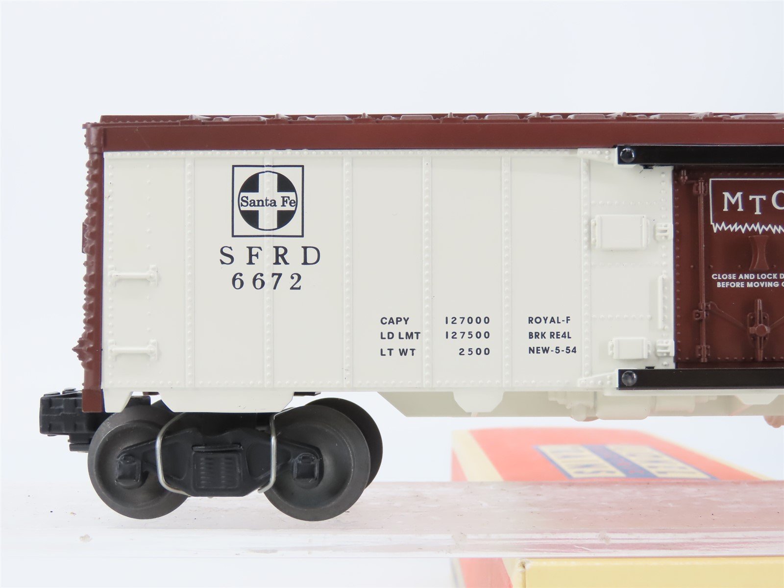 O Gauge 3-Rail Lionel SFRD Santa Fe Route of the Chief Reefer #6672