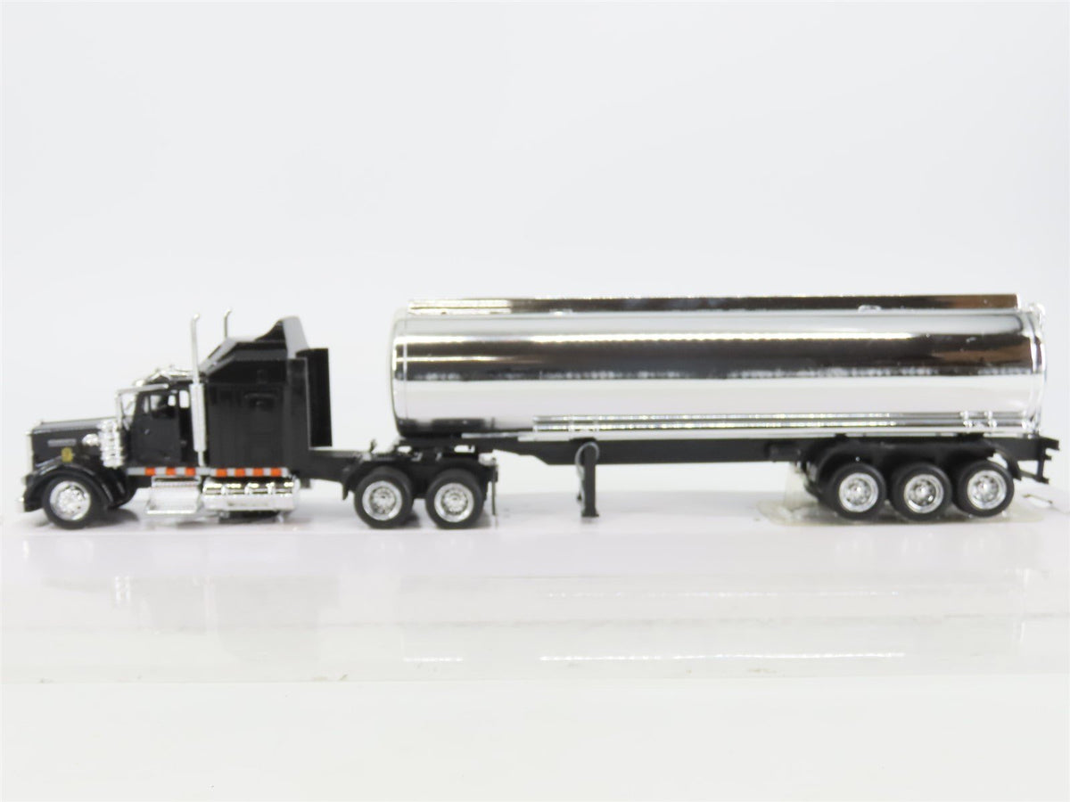 1:43 Scale New-Ray SS-15323A Die-Cast Kenworth W900 Tanker Truck